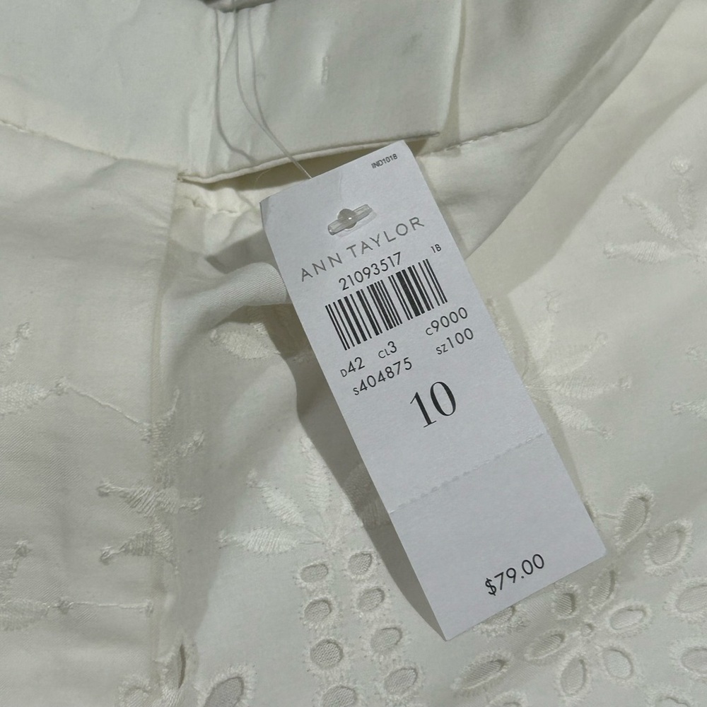 Ann Taylor White Eyelet Sleeveless Top and Shorts Set. Top M. Shorts 10. - Picture 6 of 10